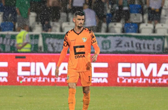 Meriton Korenica