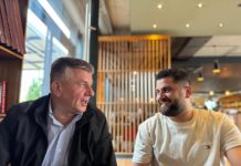 Themeluesi i AAK-së në Prizren, Fatmir Kastrati, u kërkon qytetarëve ta votojnë numrin 4 nga ky subjekt politik