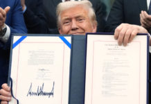 Trumpi nënshkruan projektligjin që i jep fund mbylljes së qeverisë