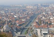 Aksion për fajde në Prizren: Dy të arrestuar, dyshohet se e mbajtën viktimën nën presion dhe i shkaktuan dëme të mëdha